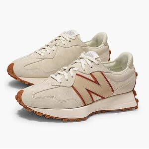 NEW BALANCE x BANDIER "Move Her World" 327 Sneakers